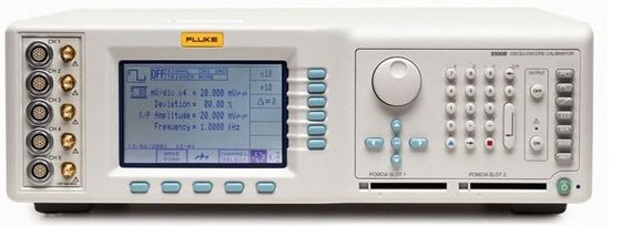 kopen Fluke 9500B Volledig Geautomatiseerde Oscilloscoop Kalibrator met 3200MHz Amplitudesignalen in Gebruikte Staat online vervaardiging