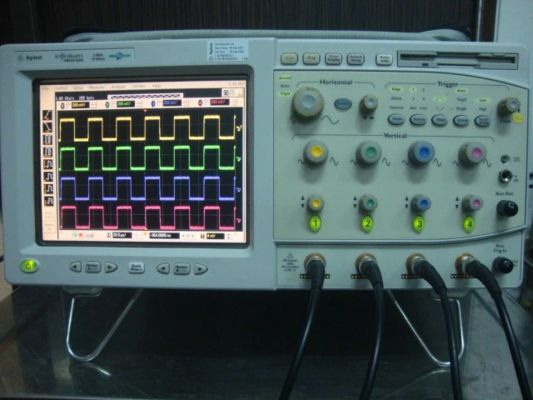 kopen Keysight Infiniium Oscilloscoop met 2 GHz bandbreedte 10 GSa/s Proefsnelheid en 4 kanalen online vervaardiging