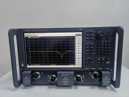 kopen Keysight N5225B PNA Microgolf Netwerkanalysator 900 Hz/10 MHz Tot 50 GHz Rackmontage Gebruikt online vervaardiging