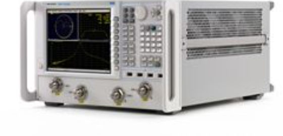 Gebruikte Keysight N5224A PNA Microgolf Netwerkanalysator 43,5 GHz met Kalibratiecertificaat