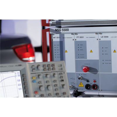 TESEQ NSG 5600/5500 Functiegenerator voor testspanning/magnetisch veld/sinusoïdaal